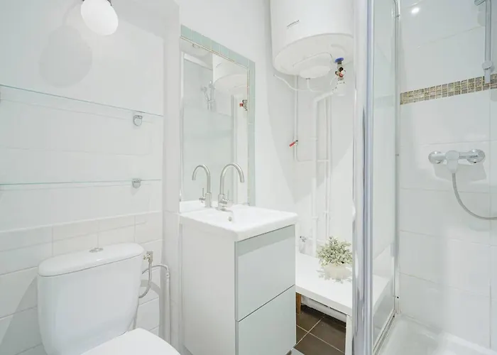 Amelie In Appartamento Parigi